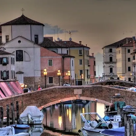 Casa Manuela Non Turisti Ma Ospiti Apartament