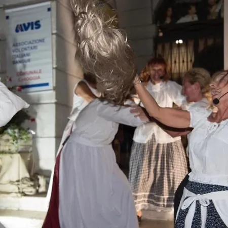 Casa Manuela Non Turisti Ma Ospiti 公寓 *